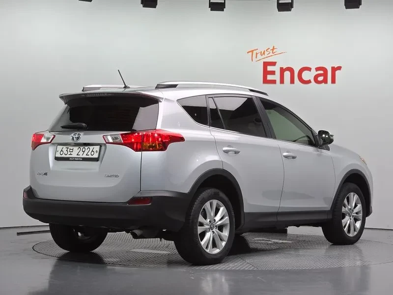 Toyota Rav4 2WD, снимка 2 - Автомобили и джипове - 55831248