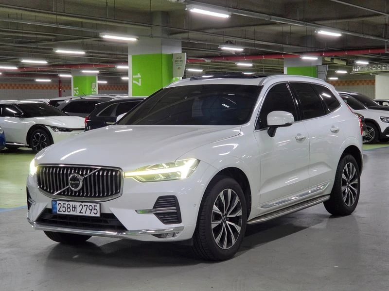 Volvo XC60 КРАЙНА ЦЕНА: 28072 EUR