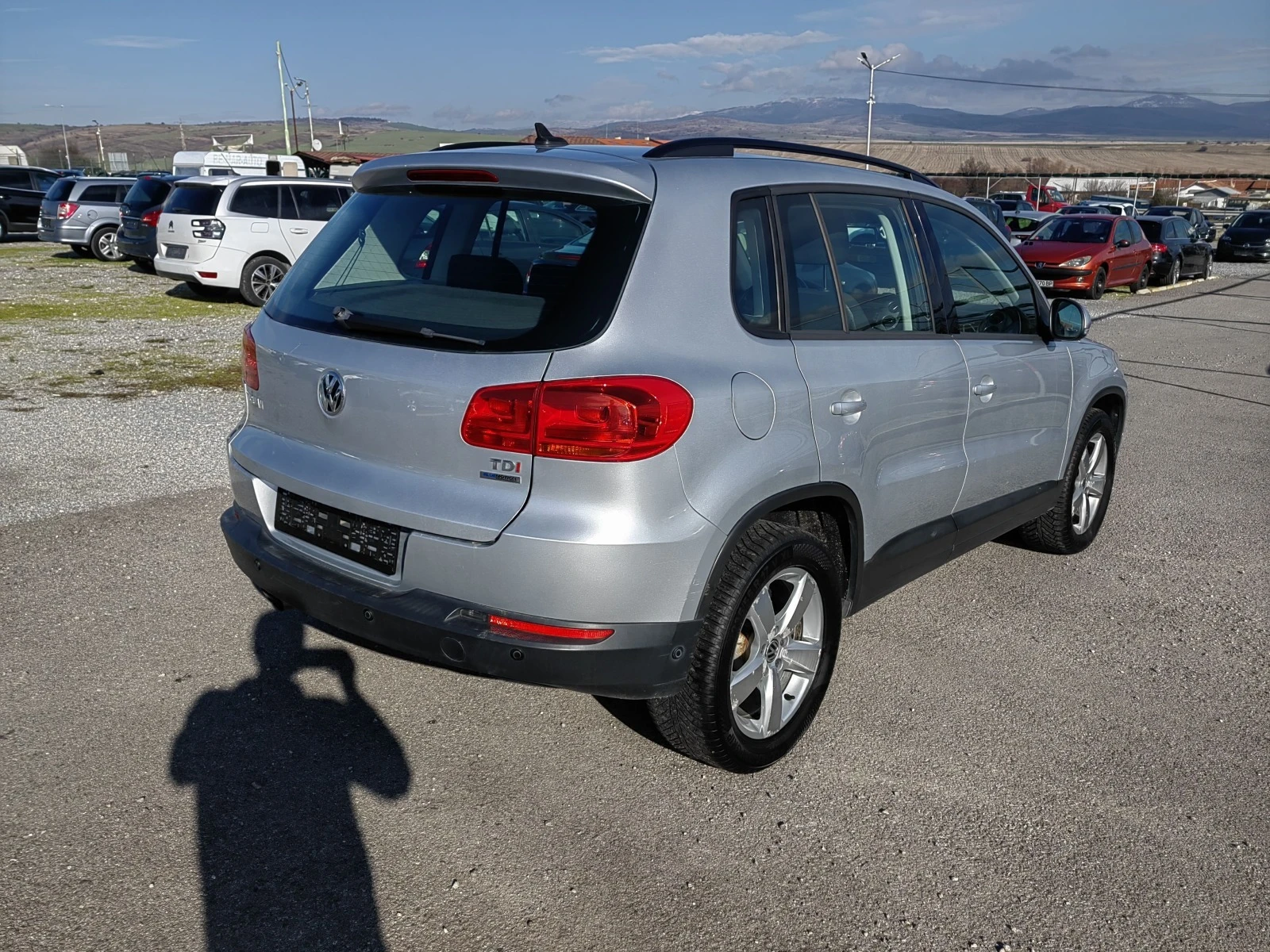 VW Tiguan 2.0TDI  - изображение 5