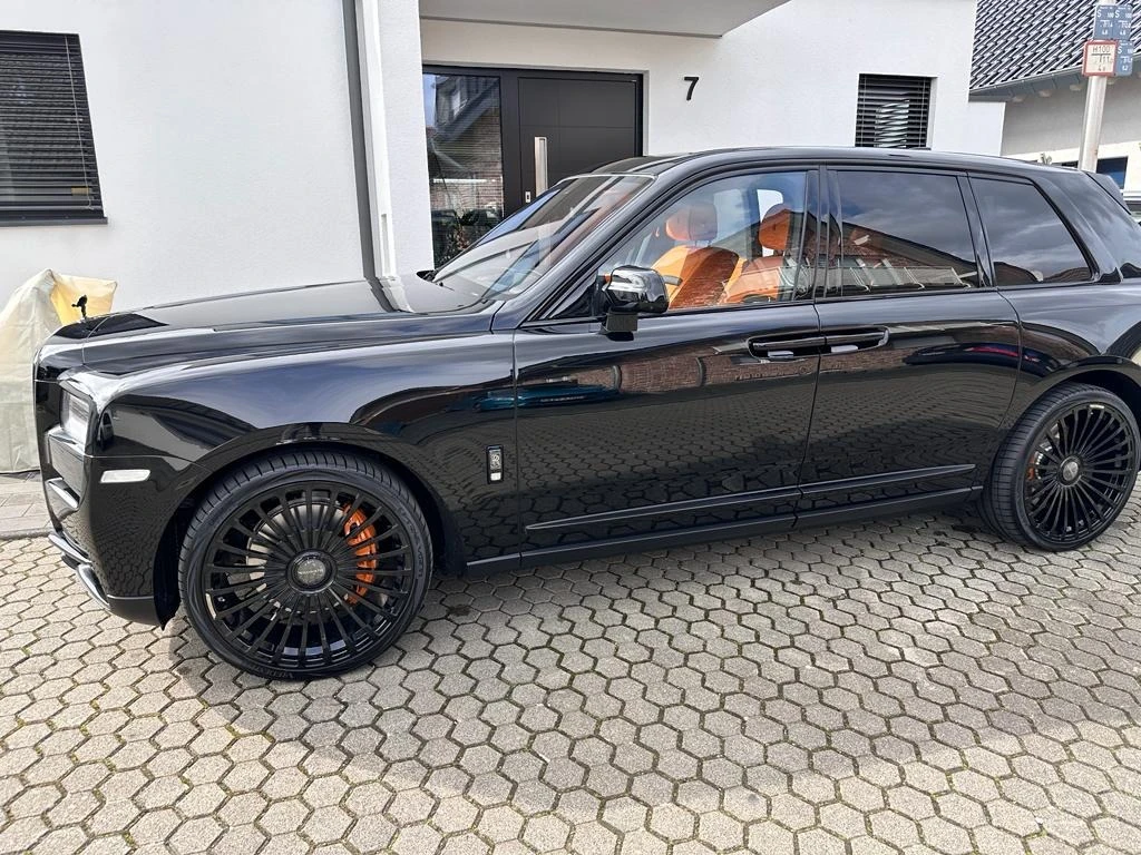 Rolls-Royce Cullinan Mansory V12 - изображение 5