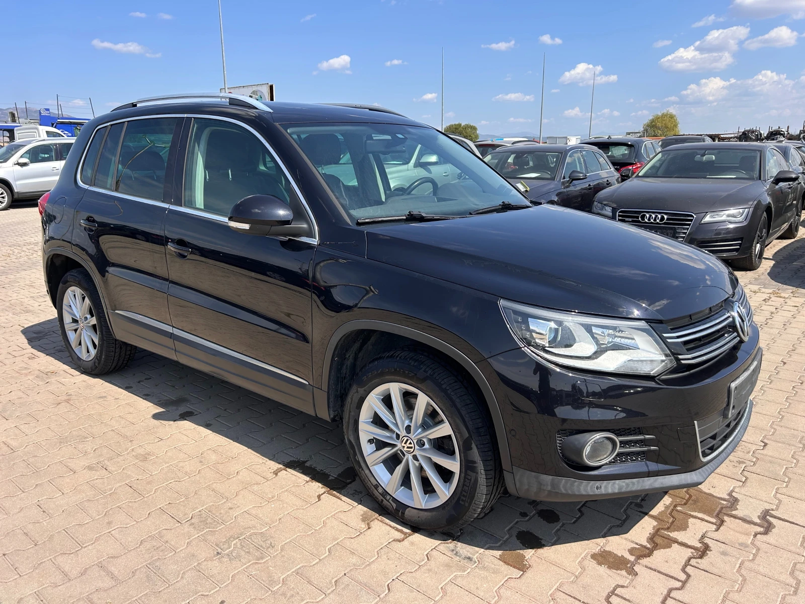 VW Tiguan 2.0TFSI 4MOTION AVTOMAT/NAVI/PANORAMA/KAMERA  - изображение 4