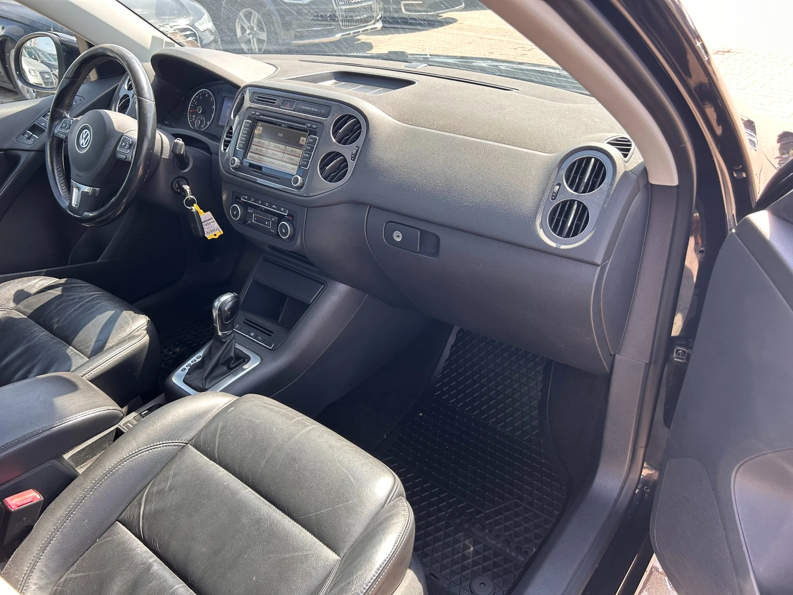 VW Tiguan 2.0TFSI 4MOTION AVTOMAT/NAVI/PANORAMA/KAMERA  | Mobile.bg   11