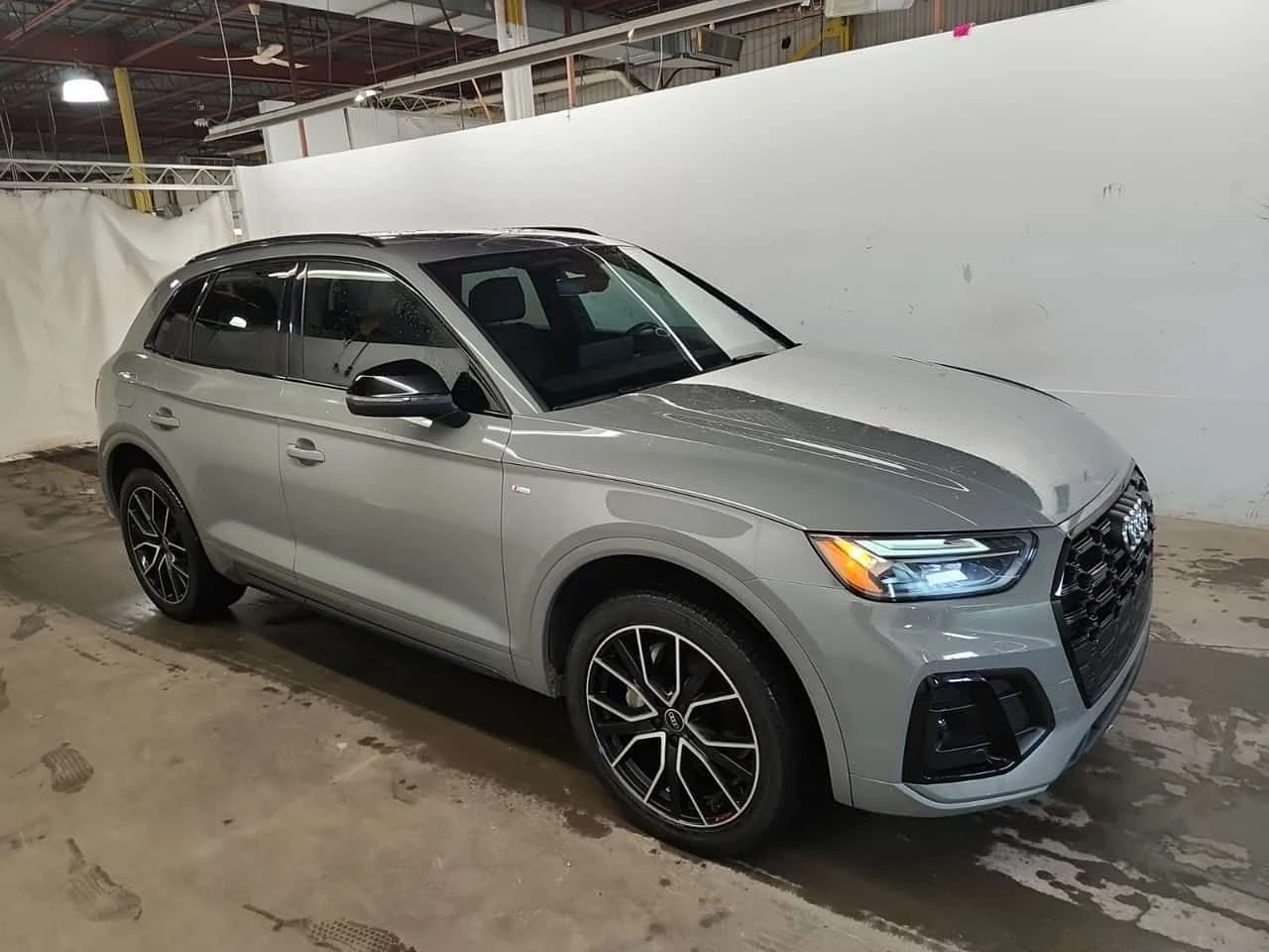 Audi Q5 PROGRESSIV  CARFAX, снимка 2 - Автомобили и джипове - 53934274