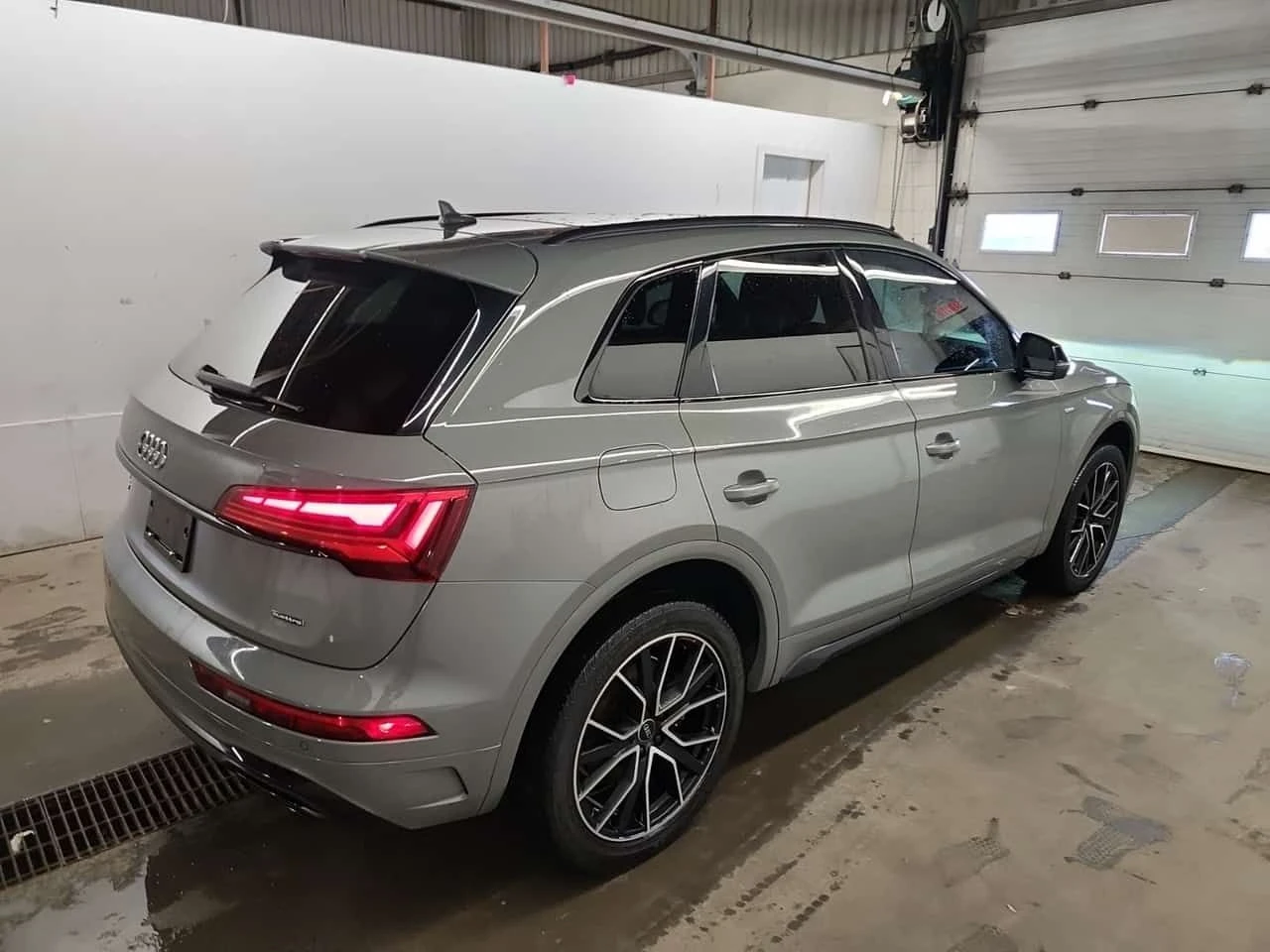 Audi Q5 PROGRESSIV  CARFAX, снимка 3 - Автомобили и джипове - 53934274