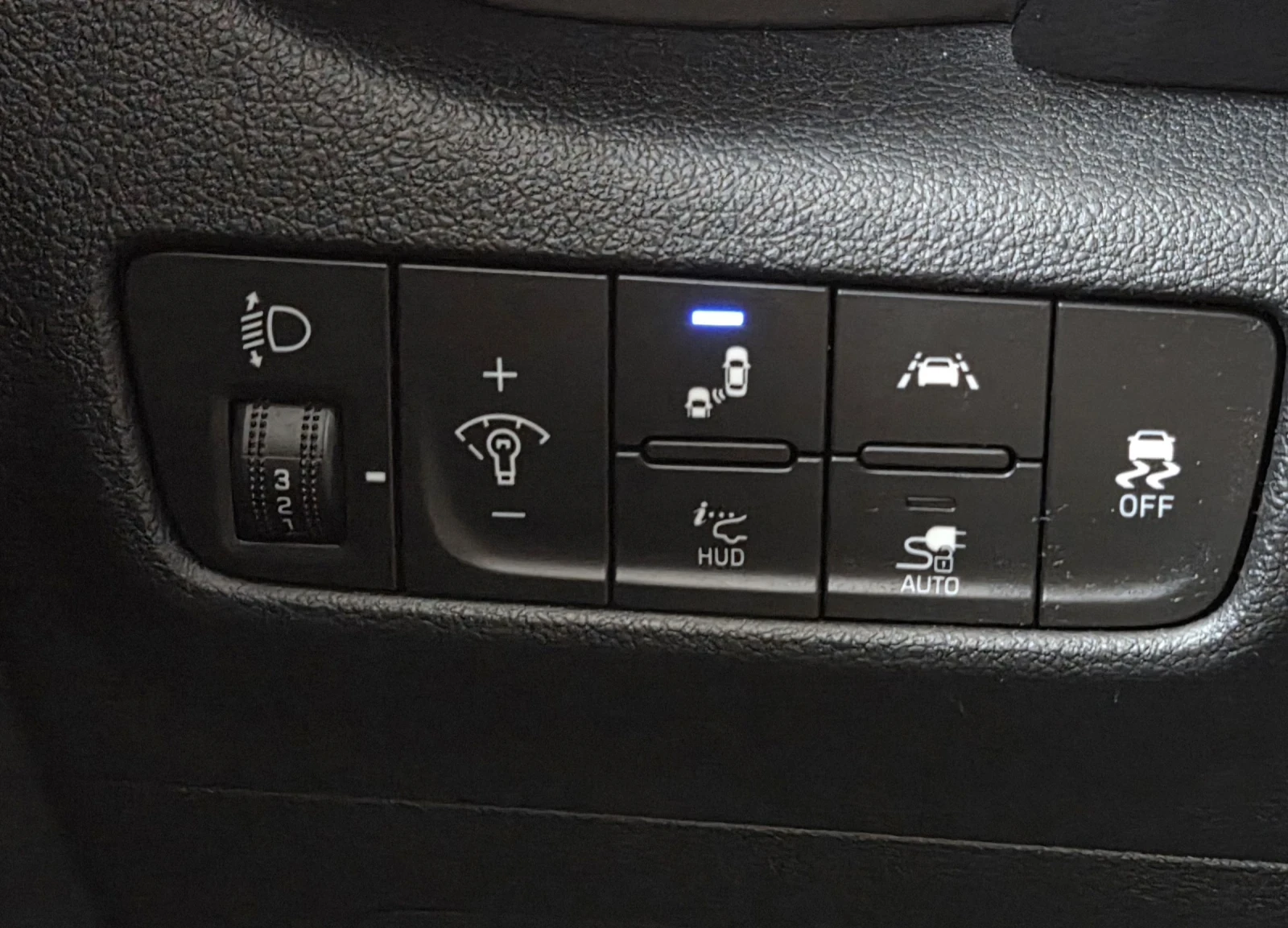 Hyundai Kona 64KWh/Blue Link/SOH100%, снимка 15 - Автомобили и джипове - 54402110