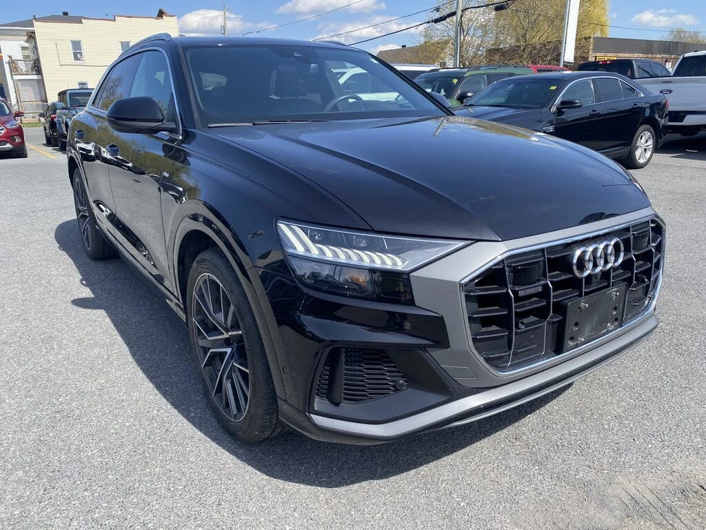 Audi Q8 TECHNIK* S LINE* HEAD-UP* DISTRONIC* 360* ОБДУХВАН, снимка 3 - Автомобили и джипове - 54970830