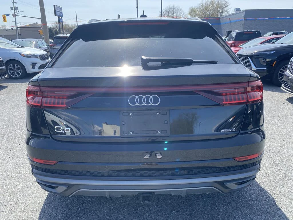 Audi Q8 TECHNIK* S LINE* HEAD-UP* DISTRONIC* 360* ОБДУХВАН, снимка 5 - Автомобили и джипове - 54970830
