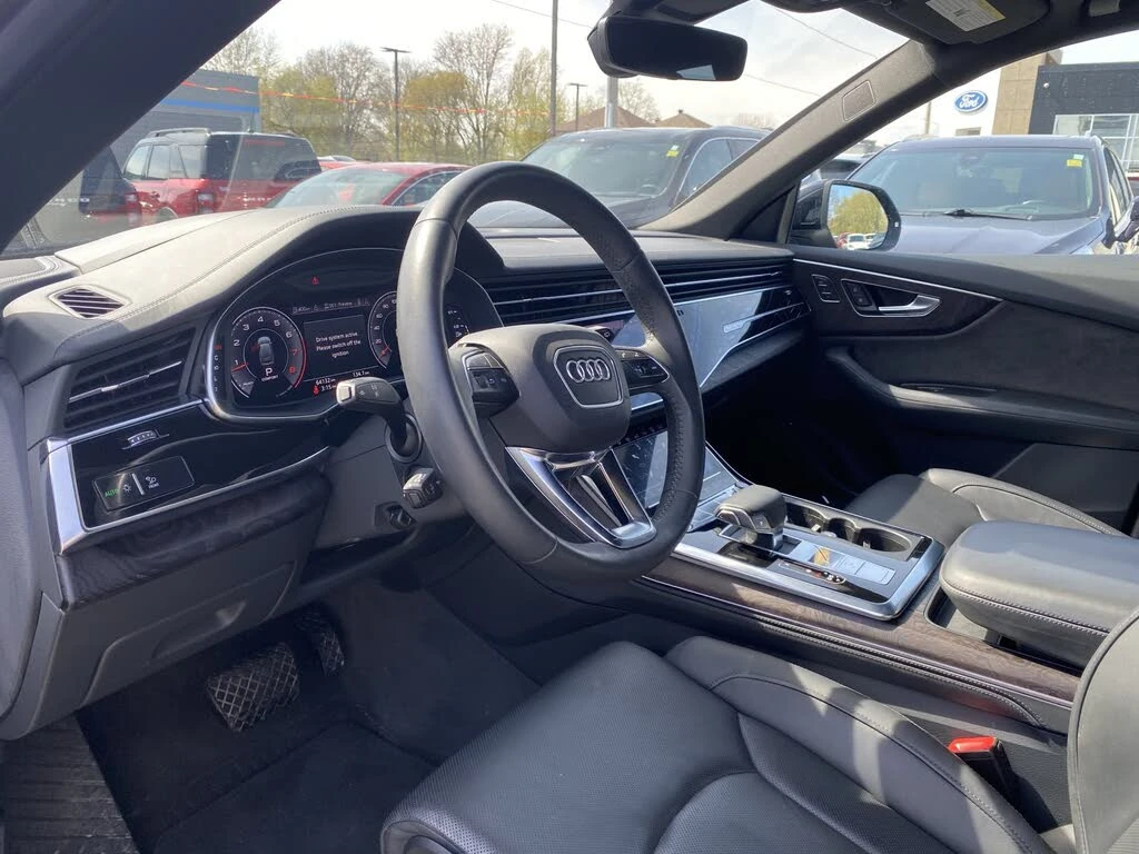 Audi Q8 TECHNIK* S LINE* HEAD-UP* DISTRONIC* 360* ОБДУХВАН, снимка 9 - Автомобили и джипове - 54970830