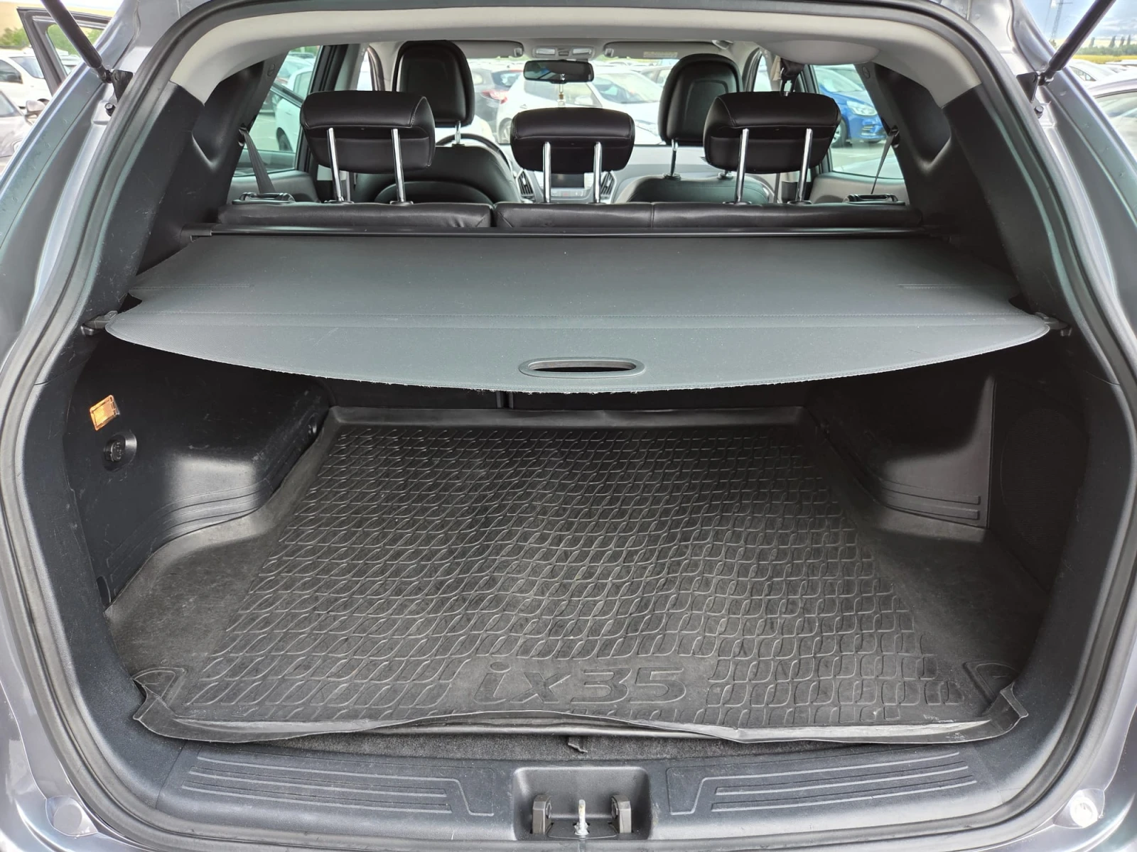 Hyundai IX35 1.7 CRDI, снимка 16 - Автомобили и джипове - 55323179
