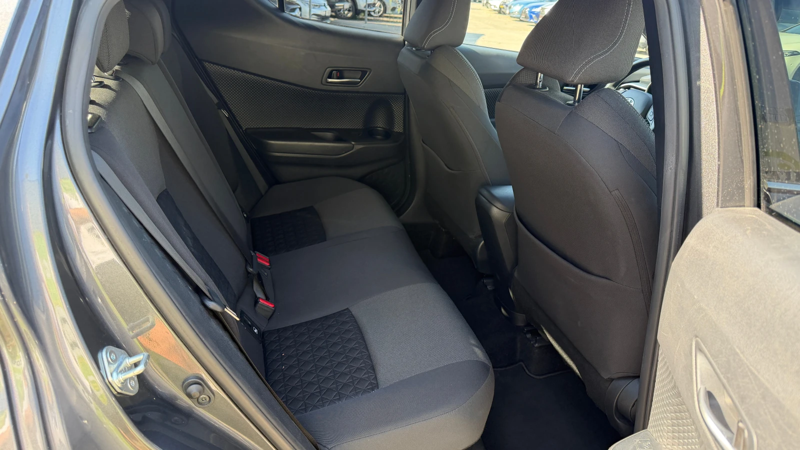 Toyota C-HR 2.0 Hybrid, Гаранция, снимка 11 - Автомобили и джипове - 55847446