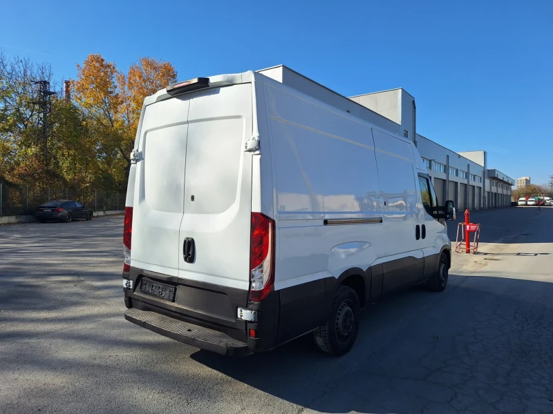 Iveco Daily 35S13 хладилен -20 , ръчна ск.кут., климатик, снимка 5 - Бусове и автобуси - 47872415