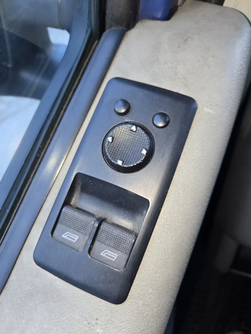 VW T4 2.5тди 102к.с 2003г., снимка 16 - Бусове и автобуси - 53597177