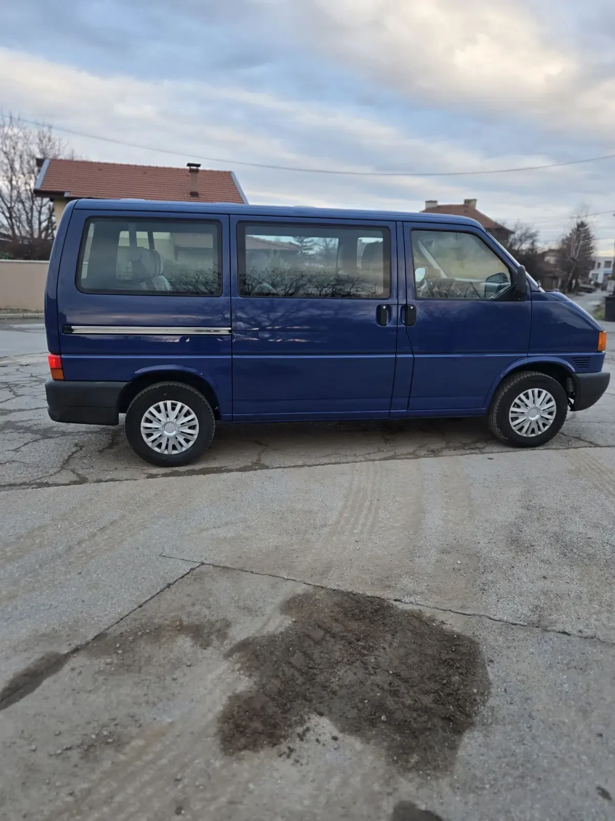 VW T4 2.5тди 102к.с 2003г. - изображение 7
