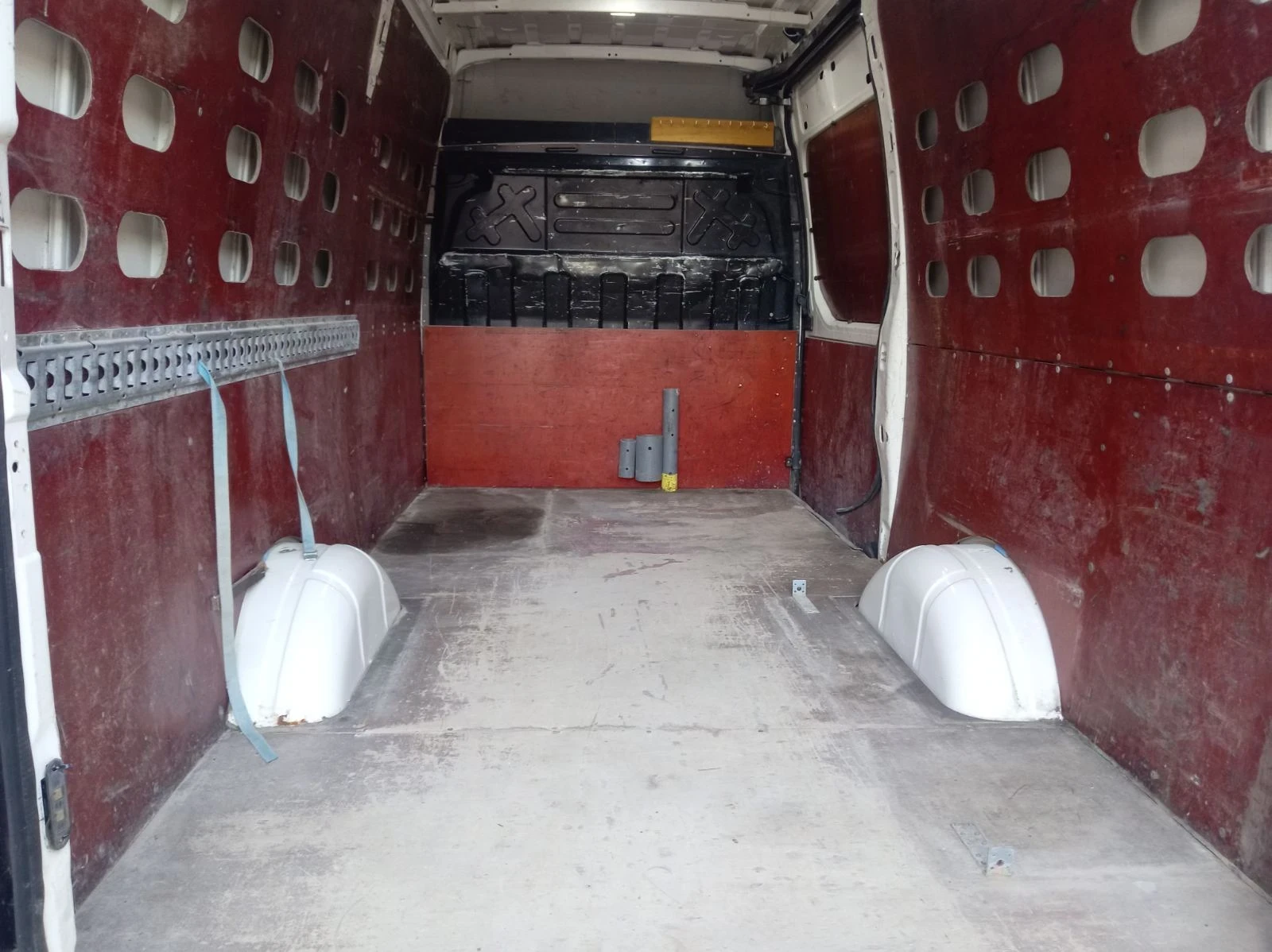 Iveco 35s13 2.3 | Mobile.bg � ����������� 8