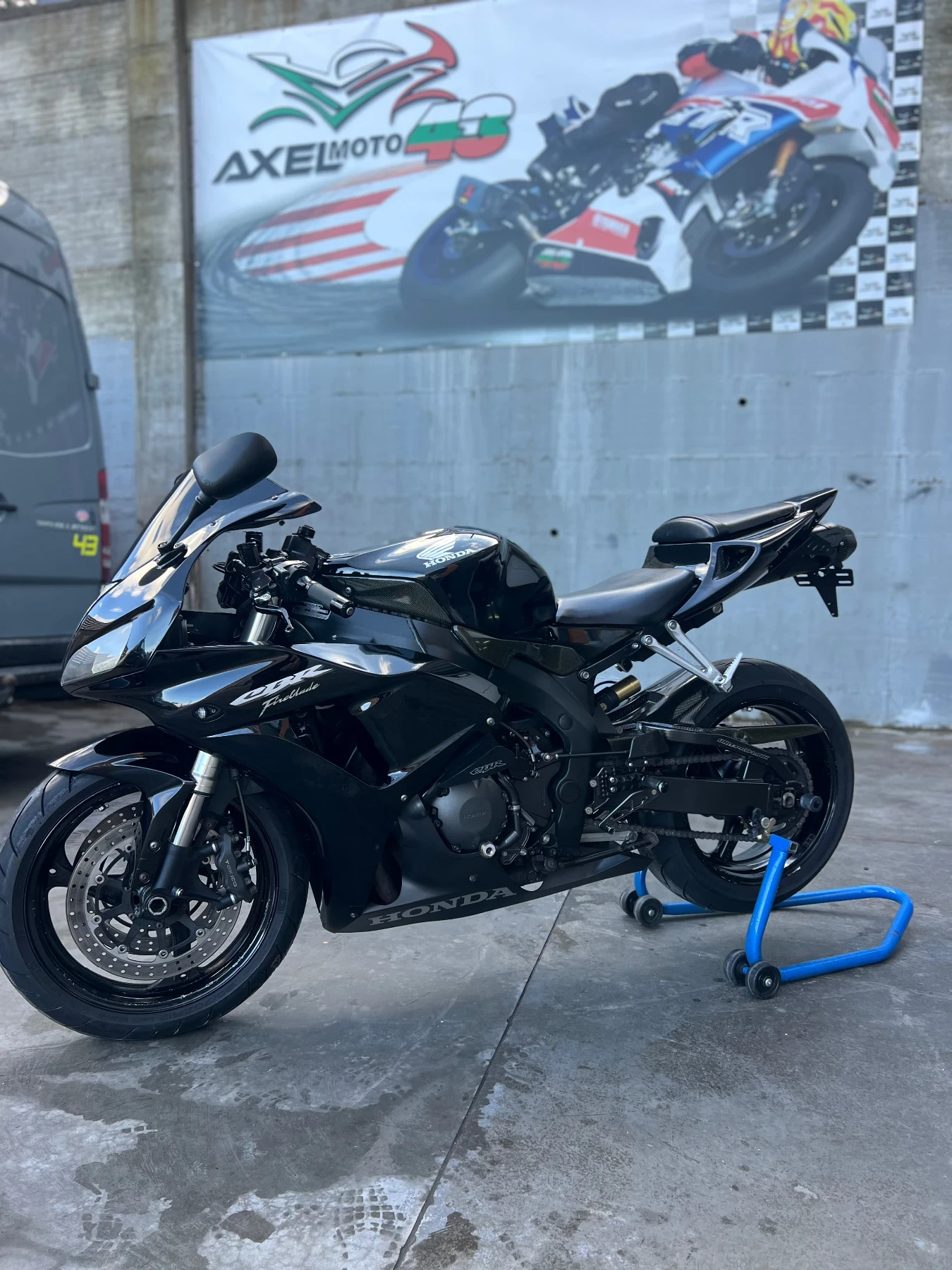 Honda Cbr 1000RR Black - изображение 8