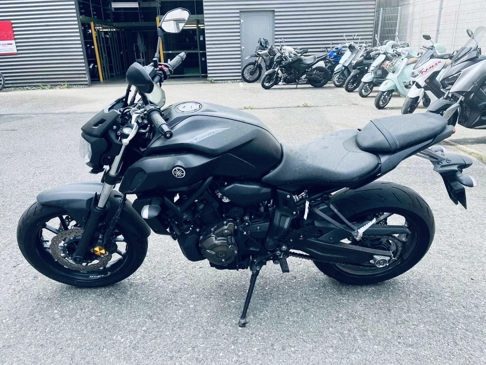 Yamaha Mt-07 ГЕНЕРАЦИЯ ZARD ITALY!!!, снимка 3 - Мотоциклети и мототехника - 54424192