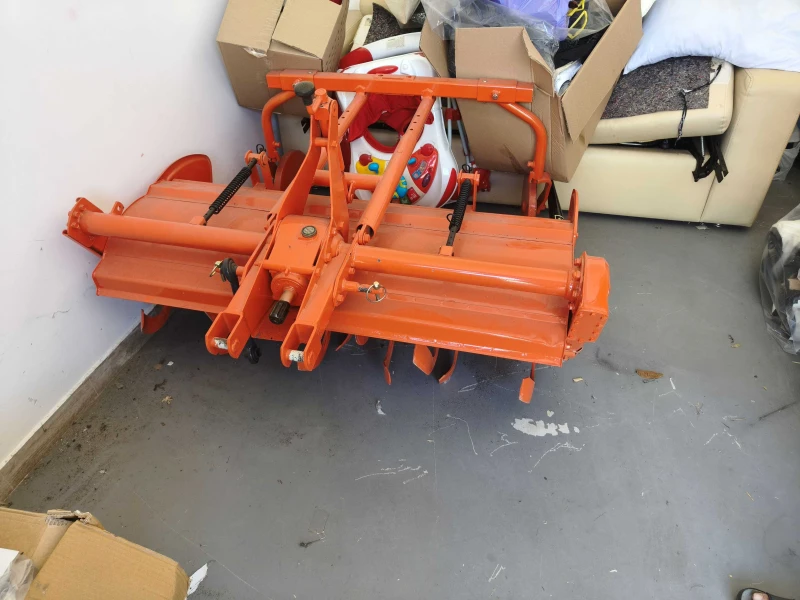 Трактор Kubota B52, снимка 3 - Селскостопанска техника - 52152885