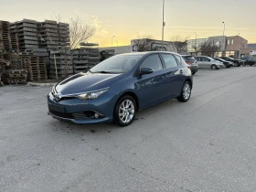 Toyota Auris 1.2 БЕНЗИН, снимка 2