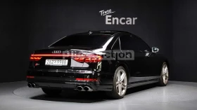Audi S8 FULL/ТЕЛЕВИЗОРИ/ХЕД-ЪП/МАСАЖИ ОТЗАД/ОБДУХ/ПАНО/360 - 49300 € / 96422.42 лв. - 63307970 2