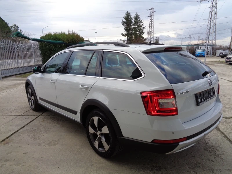 Skoda Octavia Scout 2.0TDI, снимка 7 - Автомобили и джипове - 39353842