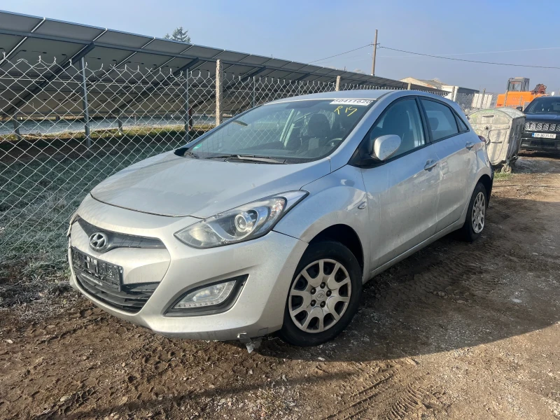 Hyundai I30 1.4i 16v, снимка 1 - Автомобили и джипове - 48009008