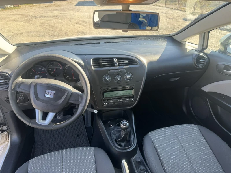 Seat Leon 1.6tdi, снимка 5 - Автомобили и джипове - 49236273