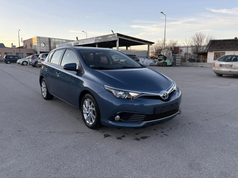 Toyota Auris 1.2 БЕНЗИН, снимка 1 - Автомобили и джипове - 49392666