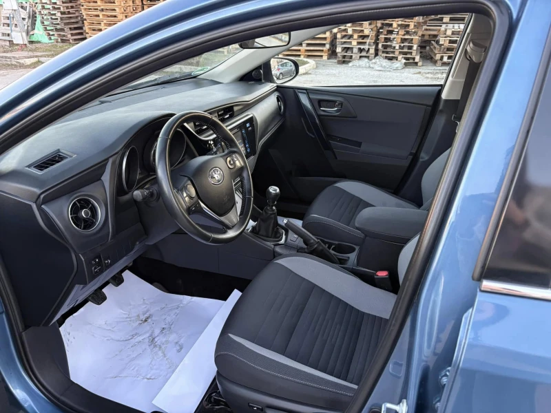 Toyota Auris 1.2 БЕНЗИН, снимка 11 - Автомобили и джипове - 49392666