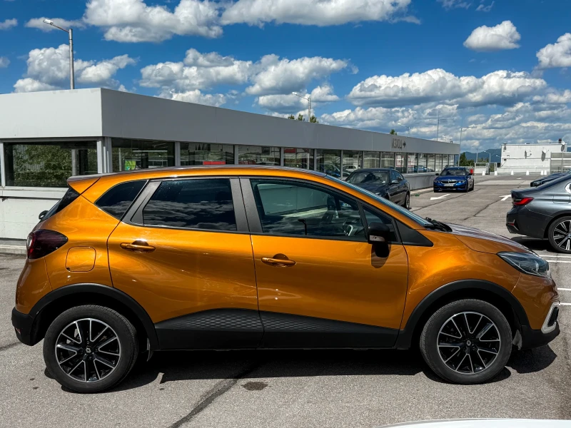 Renault Captur TCe * 90 p.s * Facelift * 99 000km * От България, снимка 4 - Автомобили и джипове - 51201540