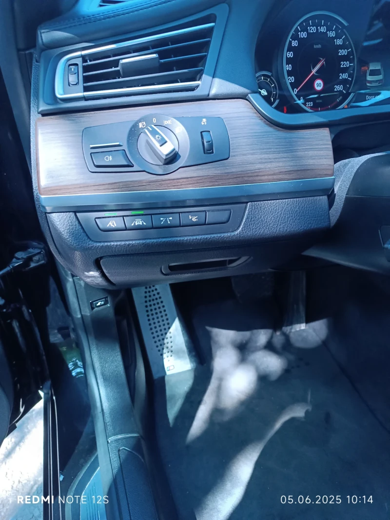 BMW 750 3.0 D X drive Long , снимка 7 - Автомобили и джипове - 52676287