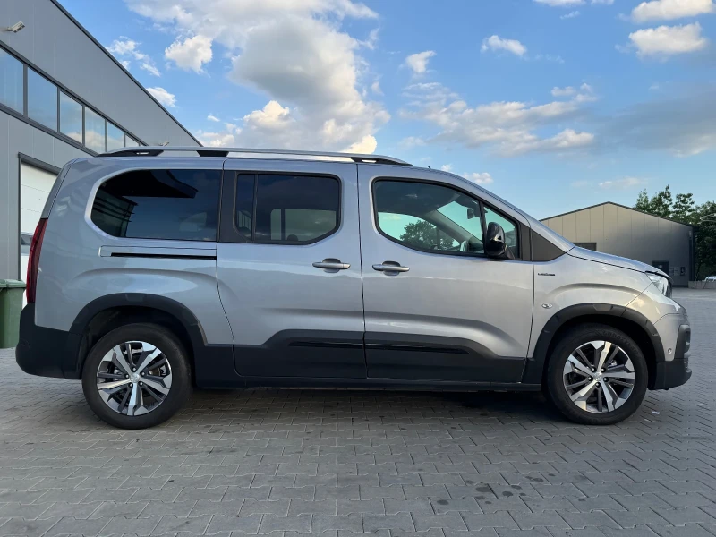 Peugeot Rifter 1.5 BlueHDi GT line EAT8 Long, снимка 5 - Автомобили и джипове - 52551781