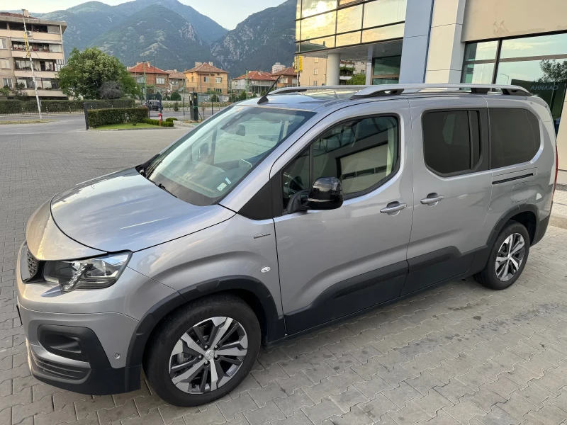 Peugeot Rifter 1.5 BlueHDi GT line EAT8 Long, снимка 2 - Автомобили и джипове - 52551781