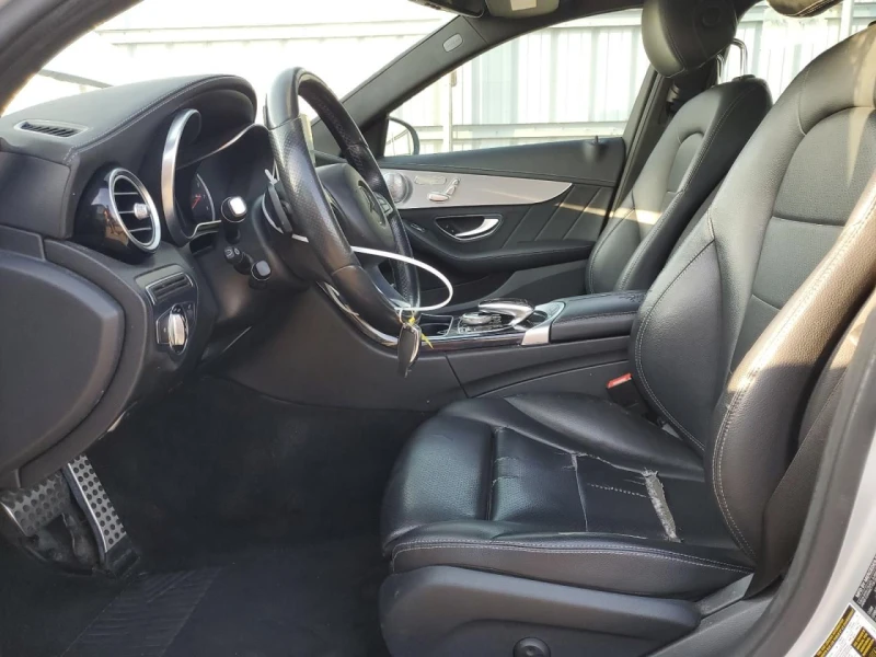 Mercedes-Benz C 300, снимка 7 - Автомобили и джипове - 52728176