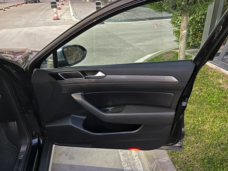 VW Passat 2.0 TDI - 190 HP - ALLTRACK - AUTOMAT , снимка 13 - Автомобили и джипове - 52775783