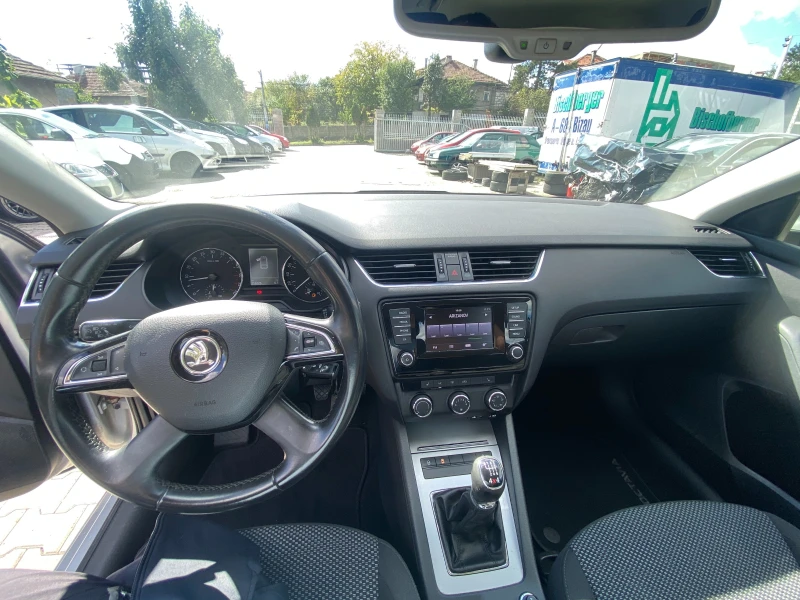 Skoda Octavia 1.6tdi 4x4 105к.с, снимка 12 - Автомобили и джипове - 52934316