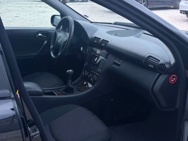Mercedes-Benz C 200 AVANTGARDE | ОБСЛУЖЕН | РЕГИСТРИРАН, снимка 6 - Автомобили и джипове - 53010946