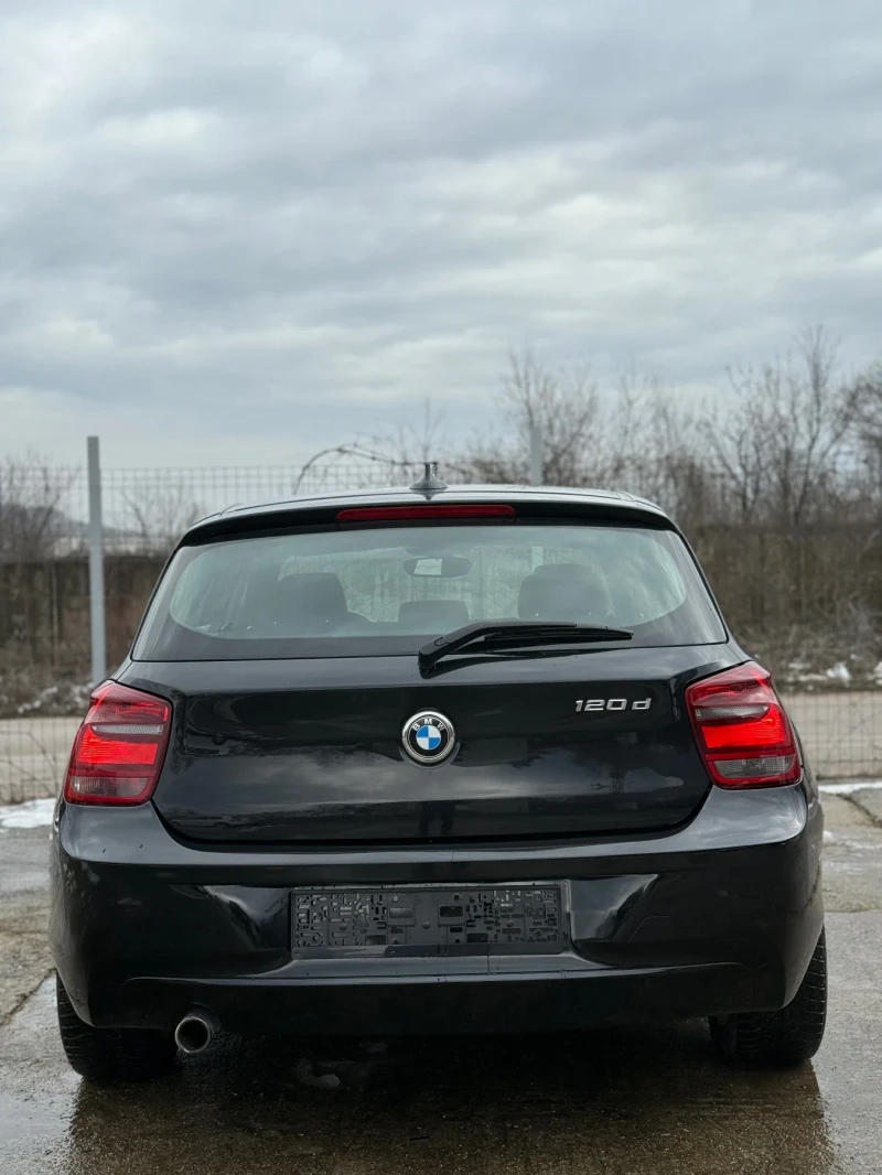 BMW 120 d Автомат Италия, снимка 6 - Автомобили и джипове - 53447293
