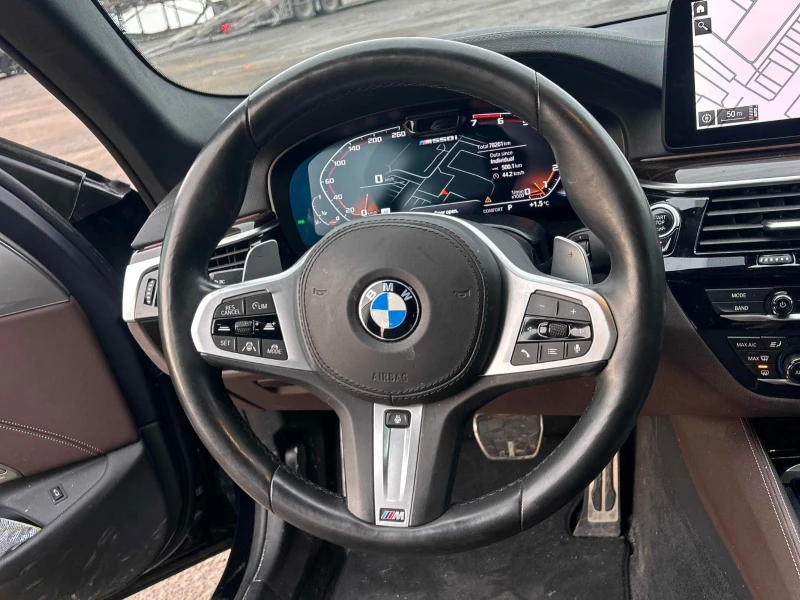 BMW 550  С РЕГИСТРАЦИЯ & АВТО КРЕДИТ , снимка 9 - Автомобили и джипове - 53513090