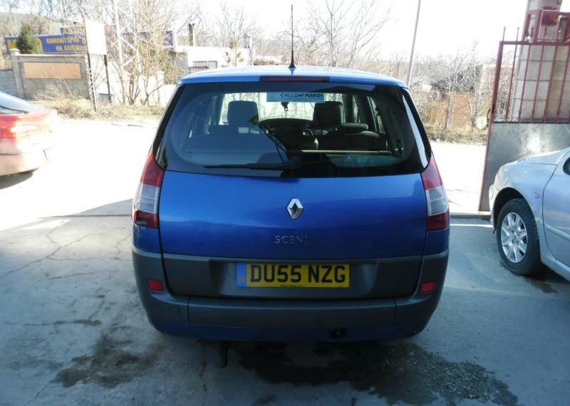 Renault Grand scenic 2.0 16V GAZ inj., снимка 4 - Автомобили и джипове - 47421505