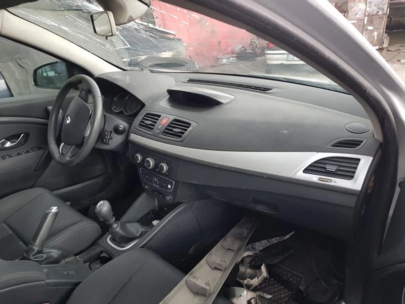 Renault Megane 1,5DCi, снимка 4 - Автомобили и джипове - 49209886