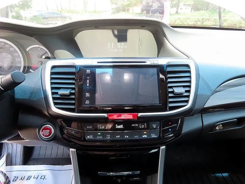 Honda Accord  2.4 9Th Generation, снимка 13 - Автомобили и джипове - 55841509