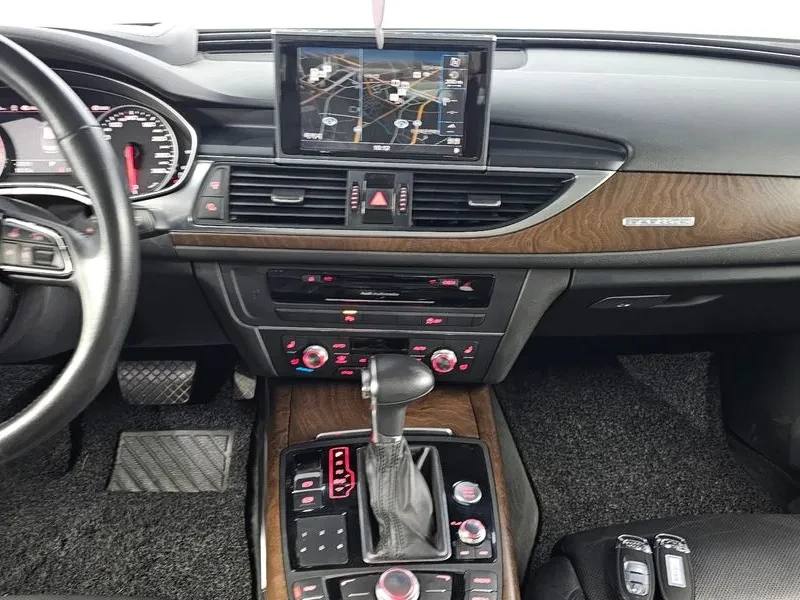 Audi A6, снимка 14 - Автомобили и джипове - 56159109