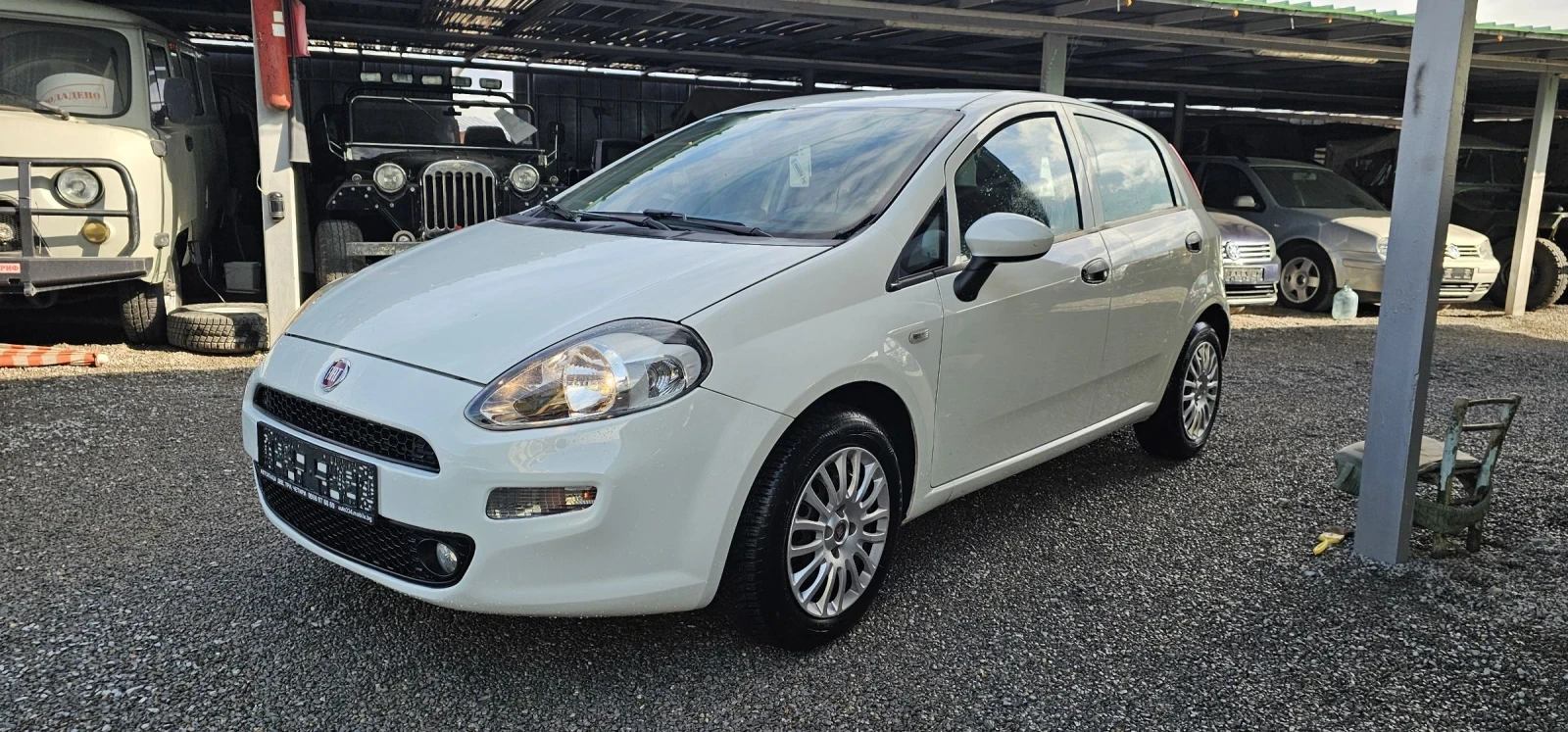 Fiat Punto 1.2i euro6b КЛИМАТИК , снимка 1