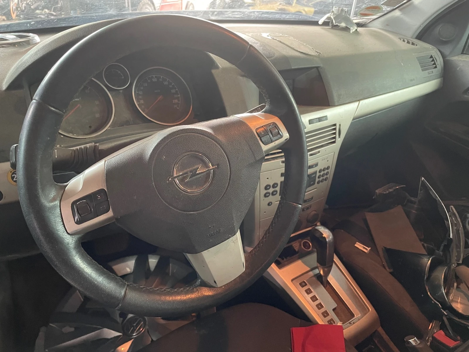 Opel Astra 1.9CDTI 120kc. Automatic - изображение 5