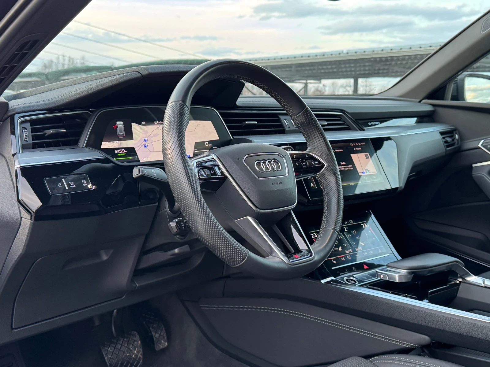 Audi E-Tron 50 QUATTRO FULL S-LINE - изображение 5