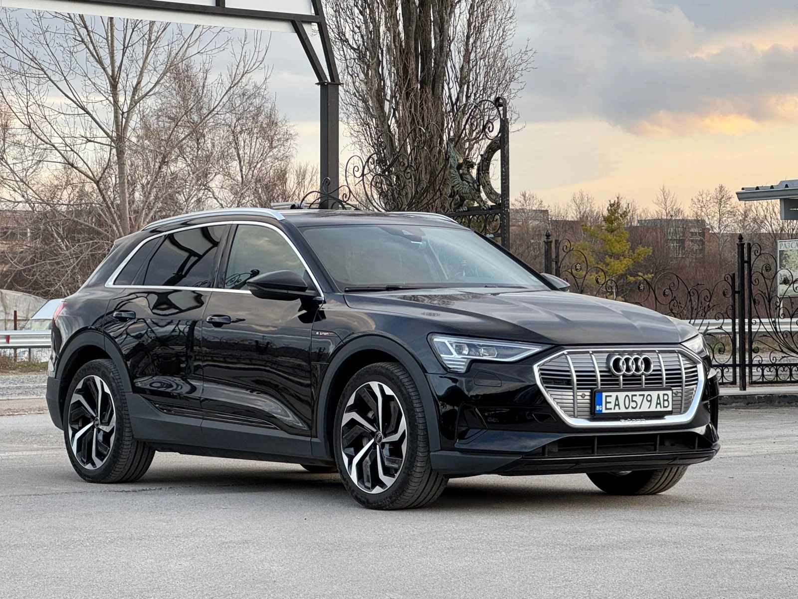 Audi E-Tron 50 QUATTRO FULL S-LINE - изображение 3