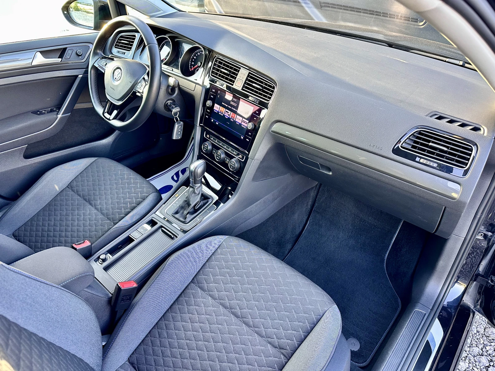 VW Golf Variant R-Line - изображение 10