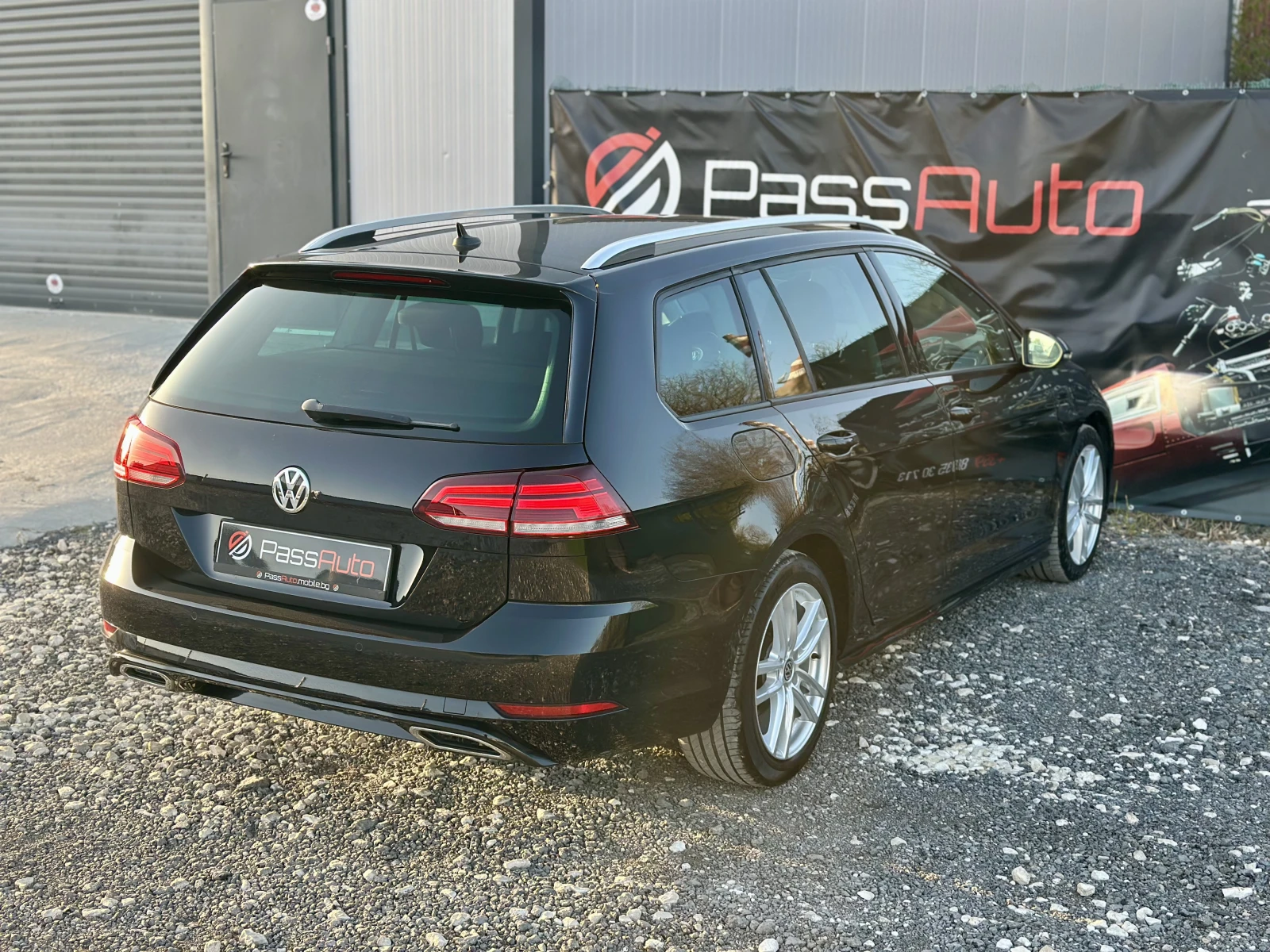 VW Golf Variant R-Line - изображение 5