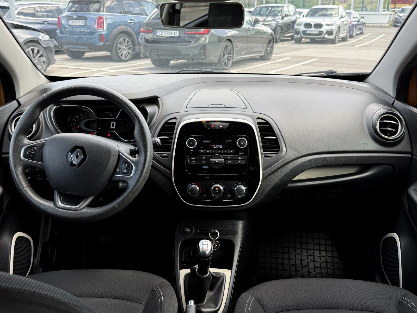 Renault Captur TCe * 90 p.s * Facelift * От България | Mobile.bg — изображение 14