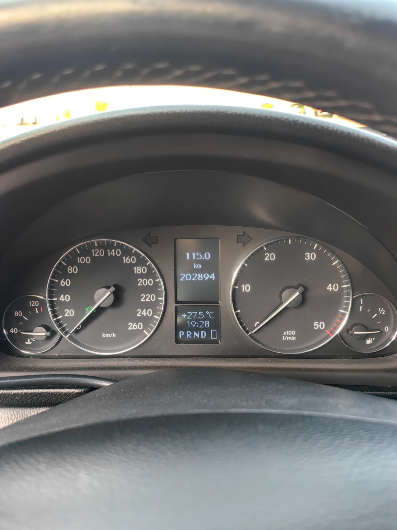 Mercedes-Benz C 220  - изображение 9